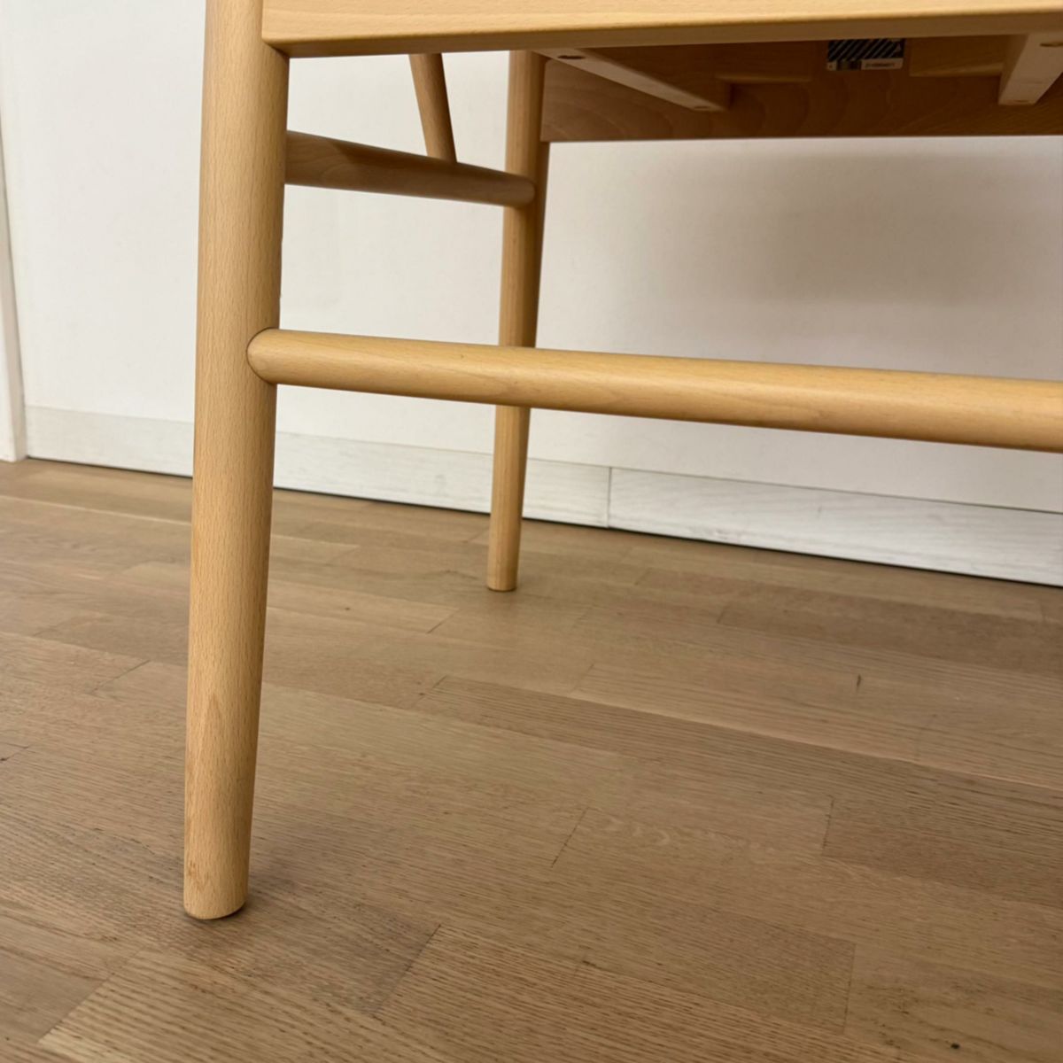 【ポイント20倍】【アウトレット】FRITZ HANSEN（フリッツ・ハンセン） / N01（エヌゼロワン） / Beech ビーチ / 固定式（レザーブラック） / アームチェア