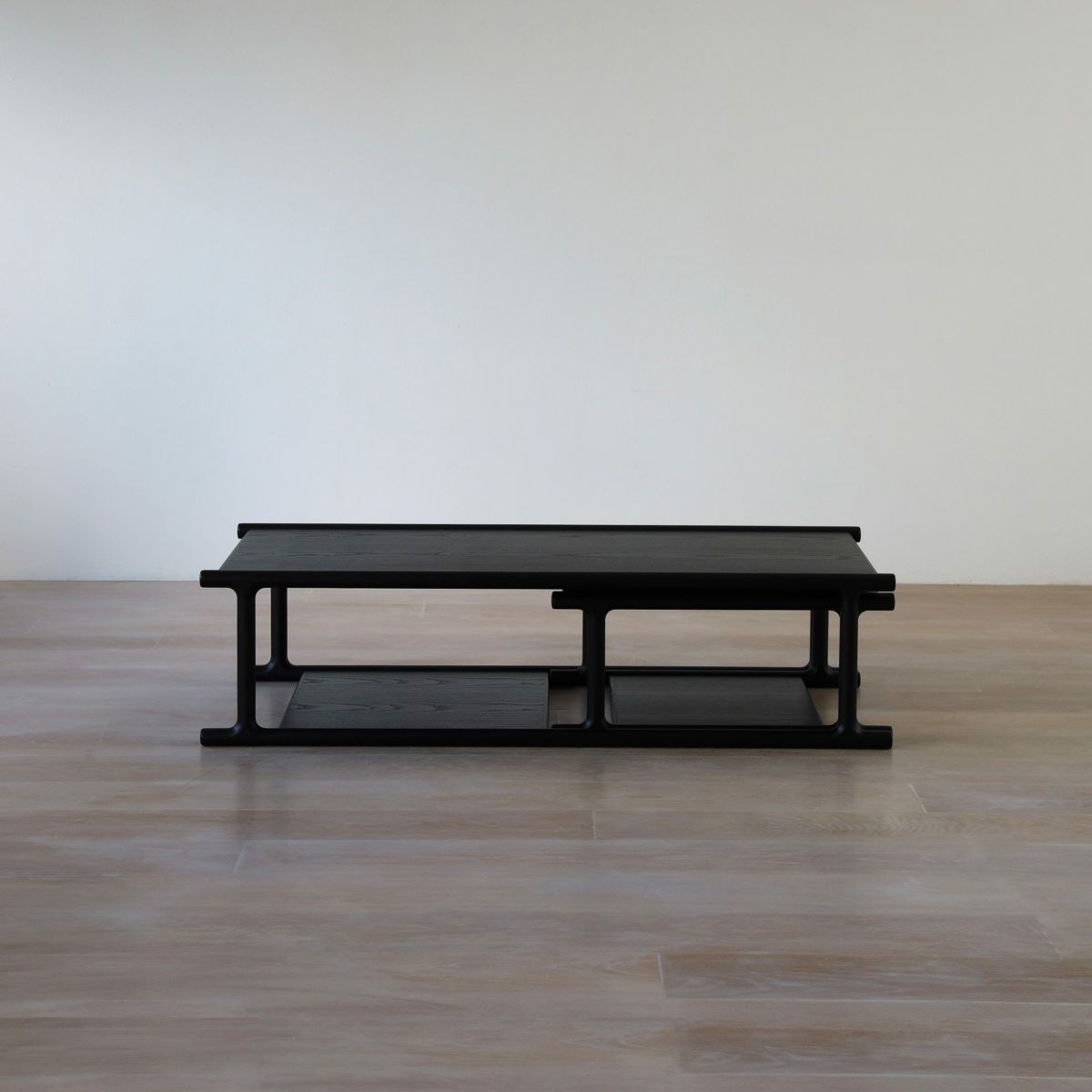 【アウトレット】ARIAKE（アリアケ） / Futago Nesting Tables（フタゴ ネスティングテーブル） / D596 / スミ / コーヒーテーブル