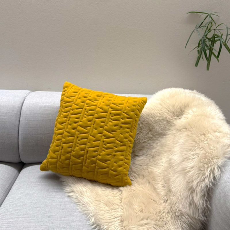 【ポイント20倍】【アウトレット】FRITZ HANSEN（フリッツ・ハンセン） / ARNE JACOBSEN CUSHION アルネ・ヤコブセン クッション / TASSEL（タッセル）オークルイエロー / 45×45