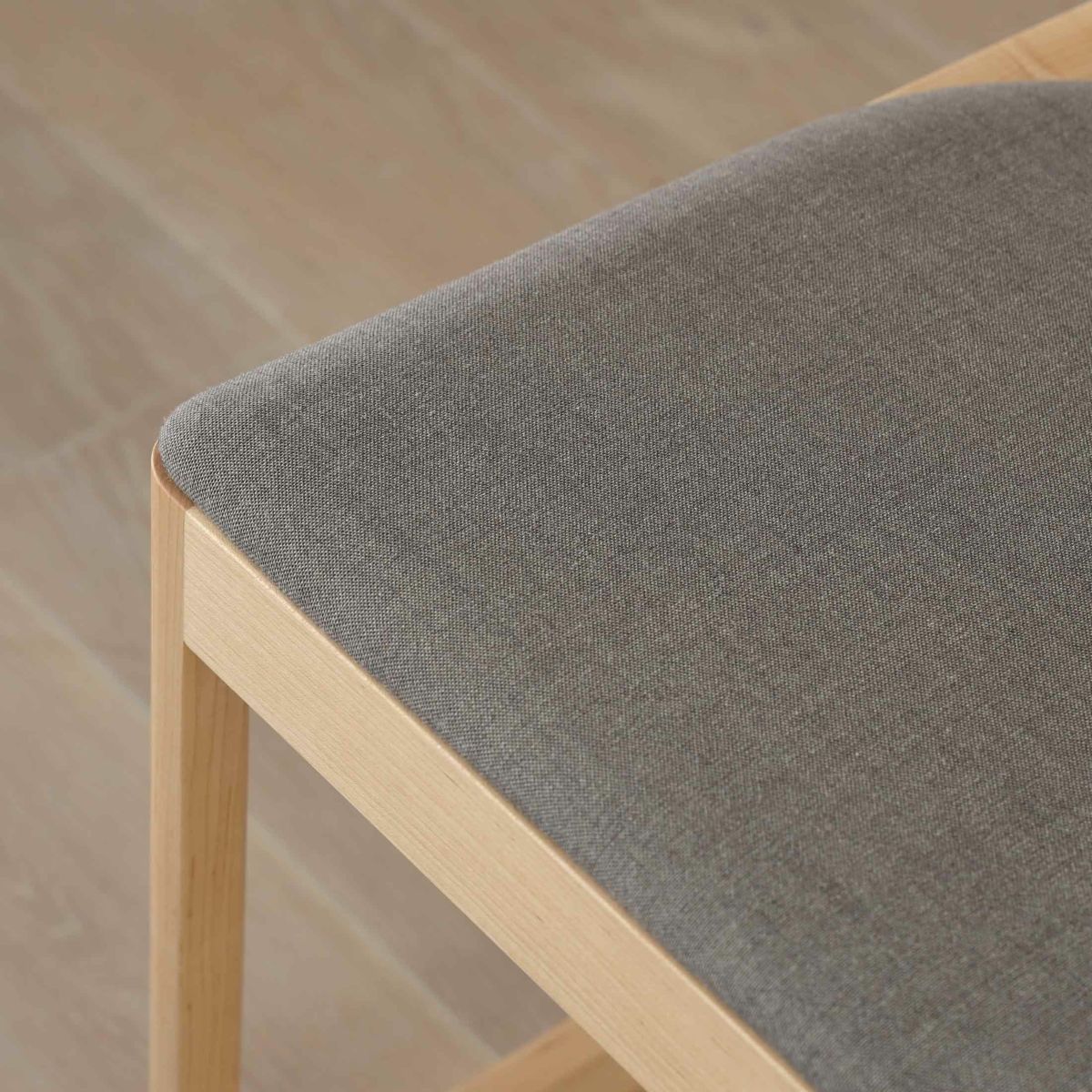 【アウトレット】MARUNI COLLECTION（マルニコレクション） / EN（エン） / チェア（張座） / メープル材 / Remix#3E02 ウォームグレー136