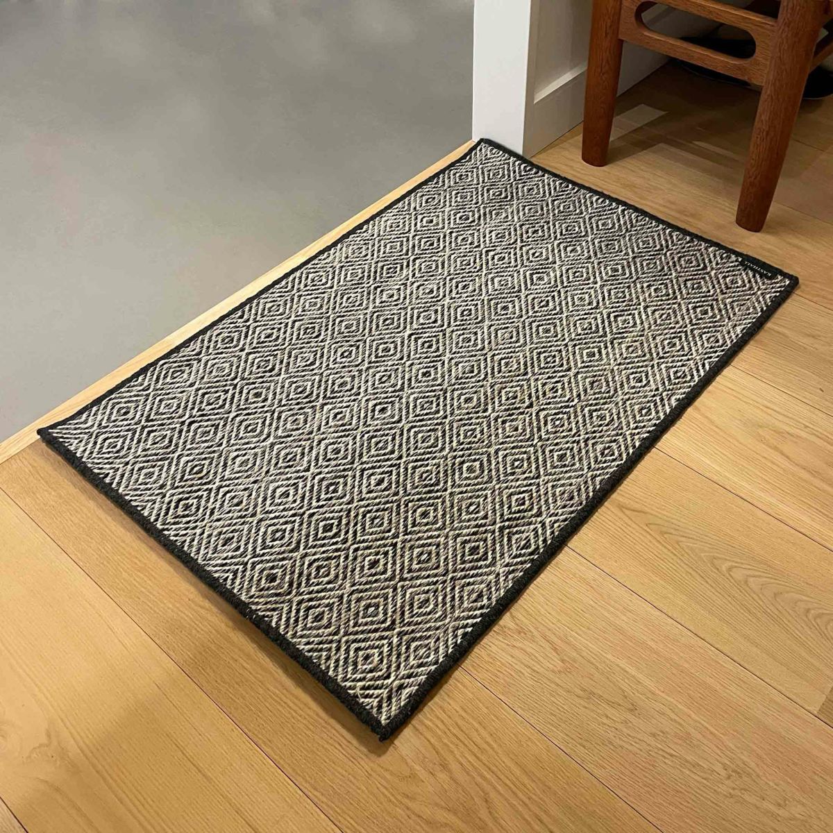 【アウトレット】KASTHALL（カスタール） / GOOSE EYE ICON（グース アイ アイコン） / Soho 580（60×90cm） / ラグ