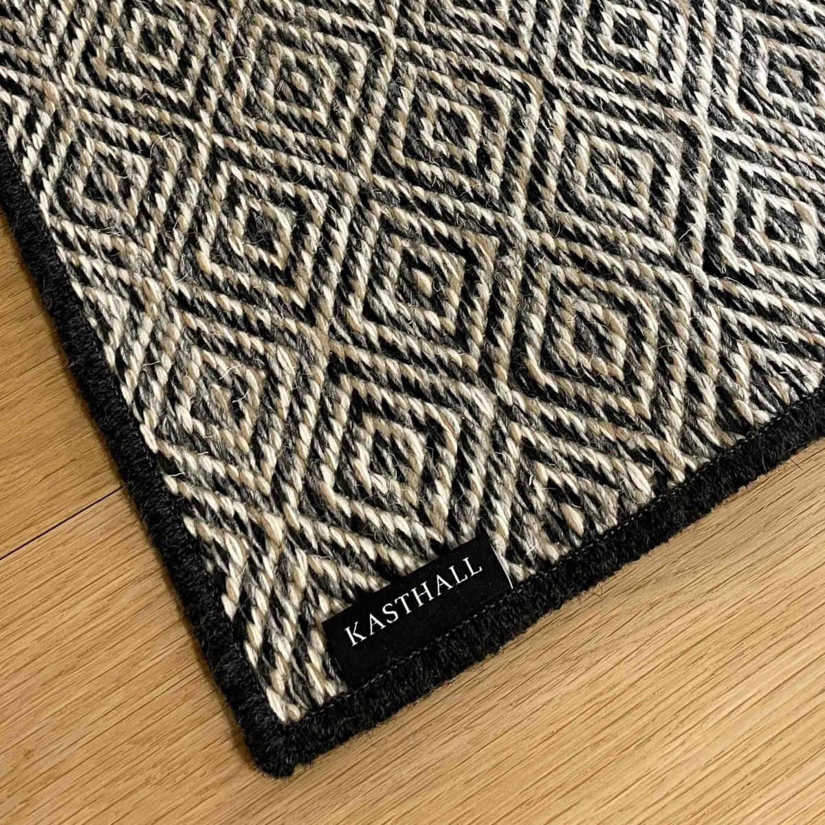 【アウトレット】KASTHALL（カスタール） / GOOSE EYE ICON（グース アイ アイコン） / Soho 580（60×90cm） / ラグ