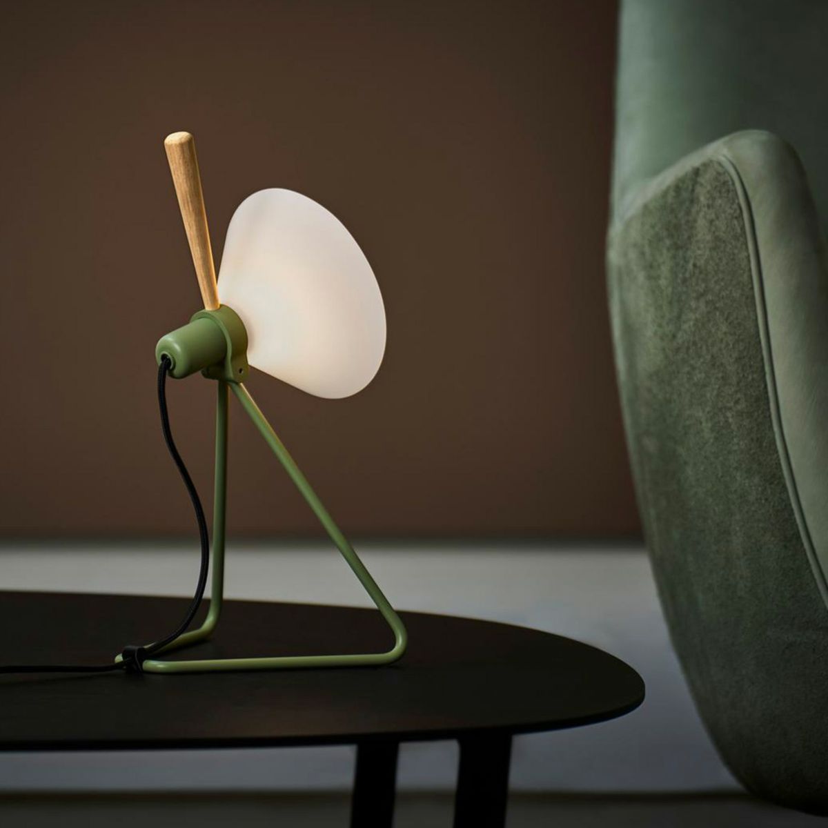 LE KLINT（レ・クリント） /  SPOT（スポット） / 全4色 / テーブルランプ / ウォールランプ