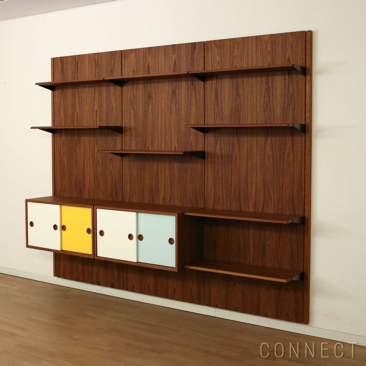 HOUSE OF FINN JUHL（ハウス・オブ・フィンユール） / PANEL SYSTEM（パネルシステム） / パネル＋シェルフ＋カップボード / 壁面収納