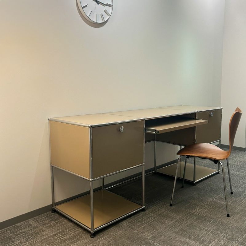 【アウトレット】USMハラー（ユーエスエムハラー） / Desk(デスク） / W1523×D523×H740mm / ドロップダウンドア×2 / USMベージュ