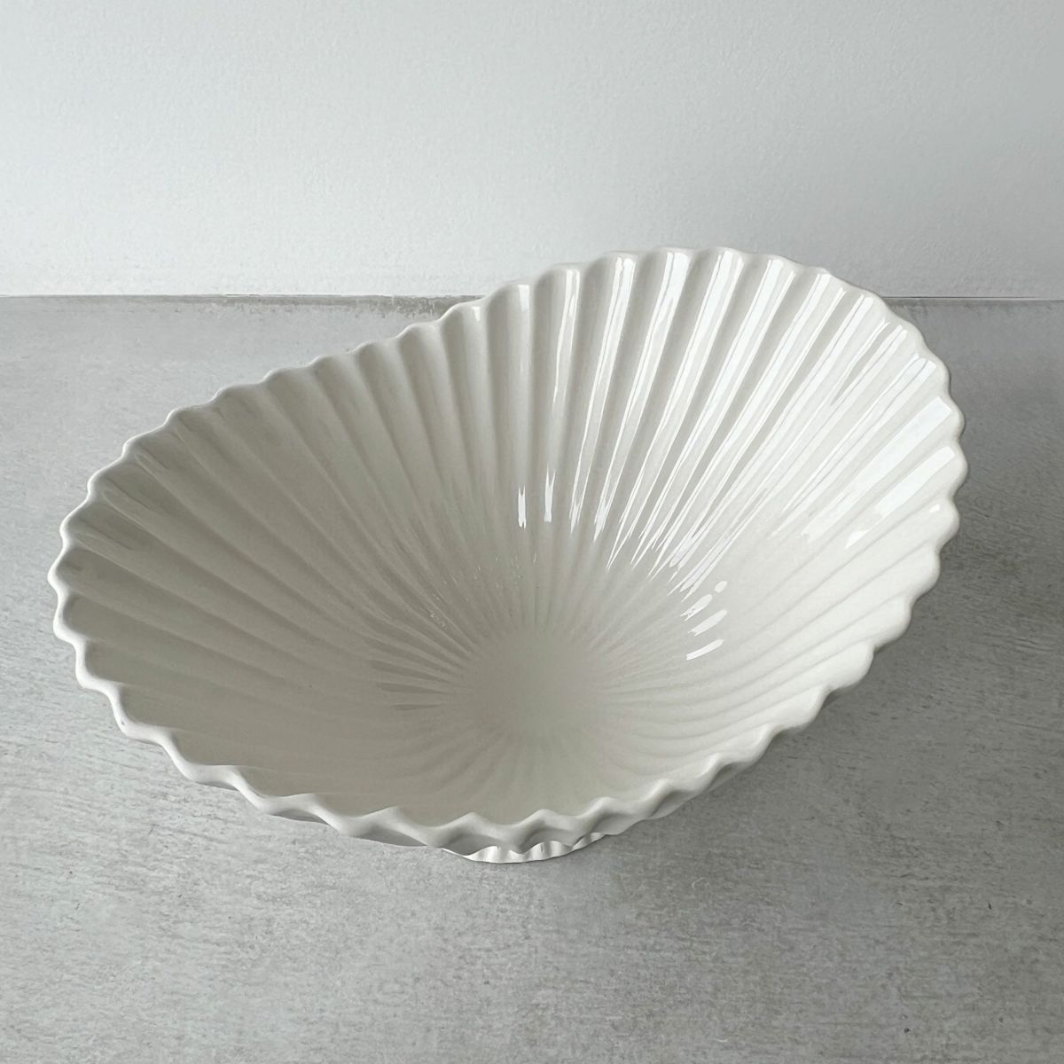 【アウトレット】Ferm Living（ファームリビング）/ Fountain Centrepiece（ファウンテンセンターピース） フラワーベース / オフホワイト