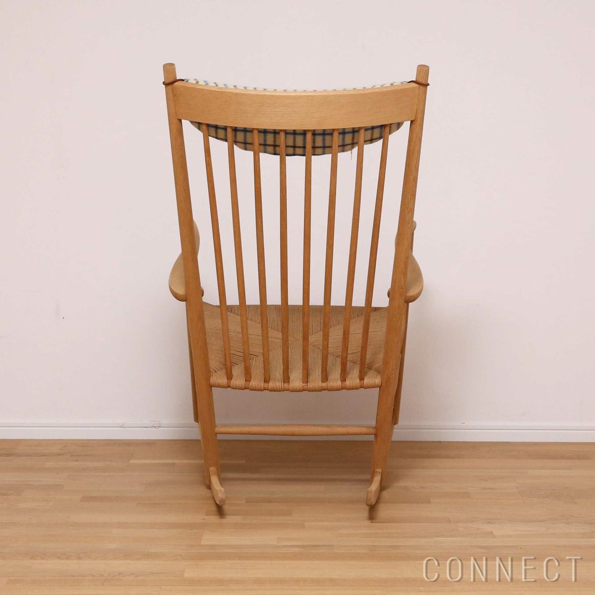 FREDERICIA（フレデリシア） / J16 Rocking Chair（ロッキングチェア） / Model 16000 / オーク材・ソープ仕上げ / クッション付き