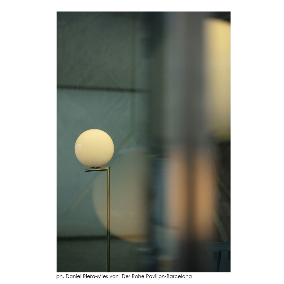 FLOS（フロス） / IC F1 10 ANNIVERSARY（アイシー 10 アニバーサリー） / フロアランプ