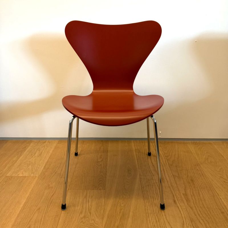 【ポイント20倍】【アウトレット】FRITZ HANSEN（フリッツ・ハンセン） / SERIES 7（セブンチェア） / ベネチアンレッド / ラッカー / クローム脚