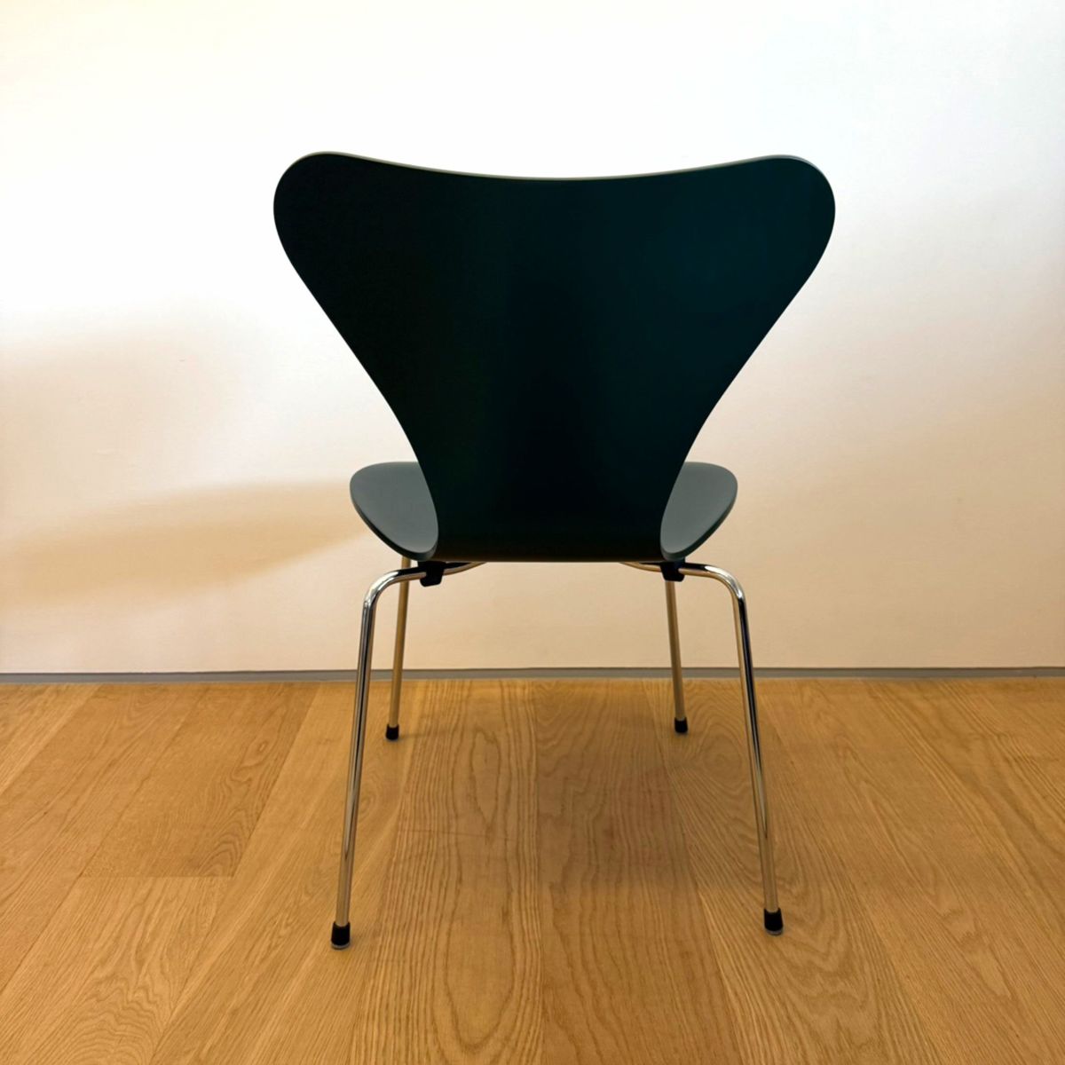 【ポイント20倍】【アウトレット】FRITZ HANSEN（フリッツ・ハンセン） / SERIES 7（セブンチェア） / エバーグリーン / ラッカー / クローム脚