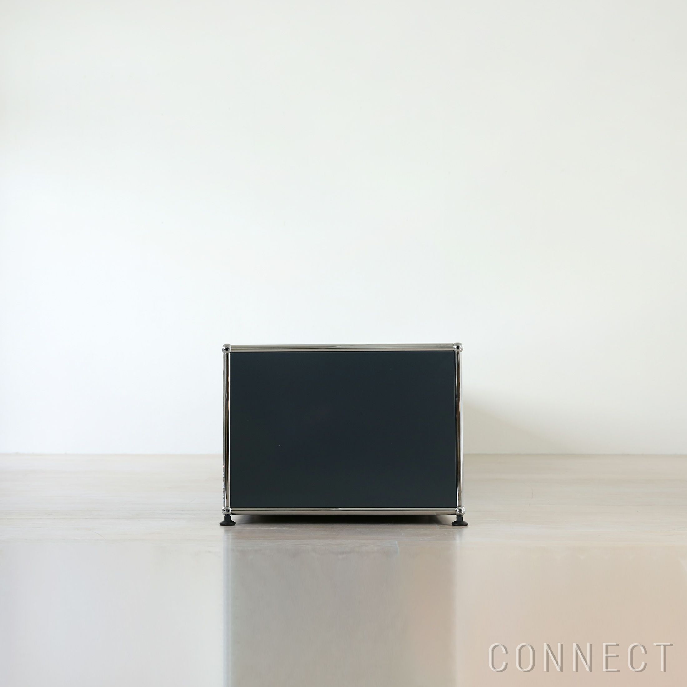USMハラー（ユーエスエムハラー） / TV Board（テレビボード） / W3023×D523×H390mm / ドロップダウンドア×2 ガラスドア×2（ディバイダーシェルフ×2） / アントラサイト