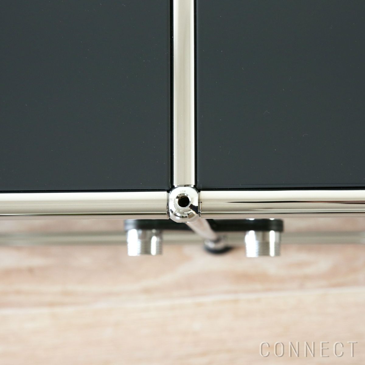 USMハラー（ユーエスエムハラー） / TV Board（テレビボード） / W3023×D523×H390mm / ドロップダウンドア×2 ガラスドア×2（ディバイダーシェルフ×2） / アントラサイト