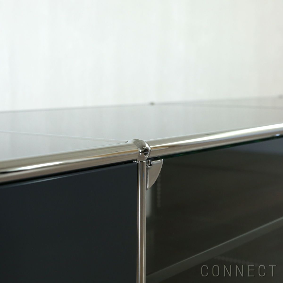 USMハラー（ユーエスエムハラー） / TV Board（テレビボード） / W3023×D523×H390mm / ドロップダウンドア×2 ガラスドア×2（ディバイダーシェルフ×2） / アントラサイト