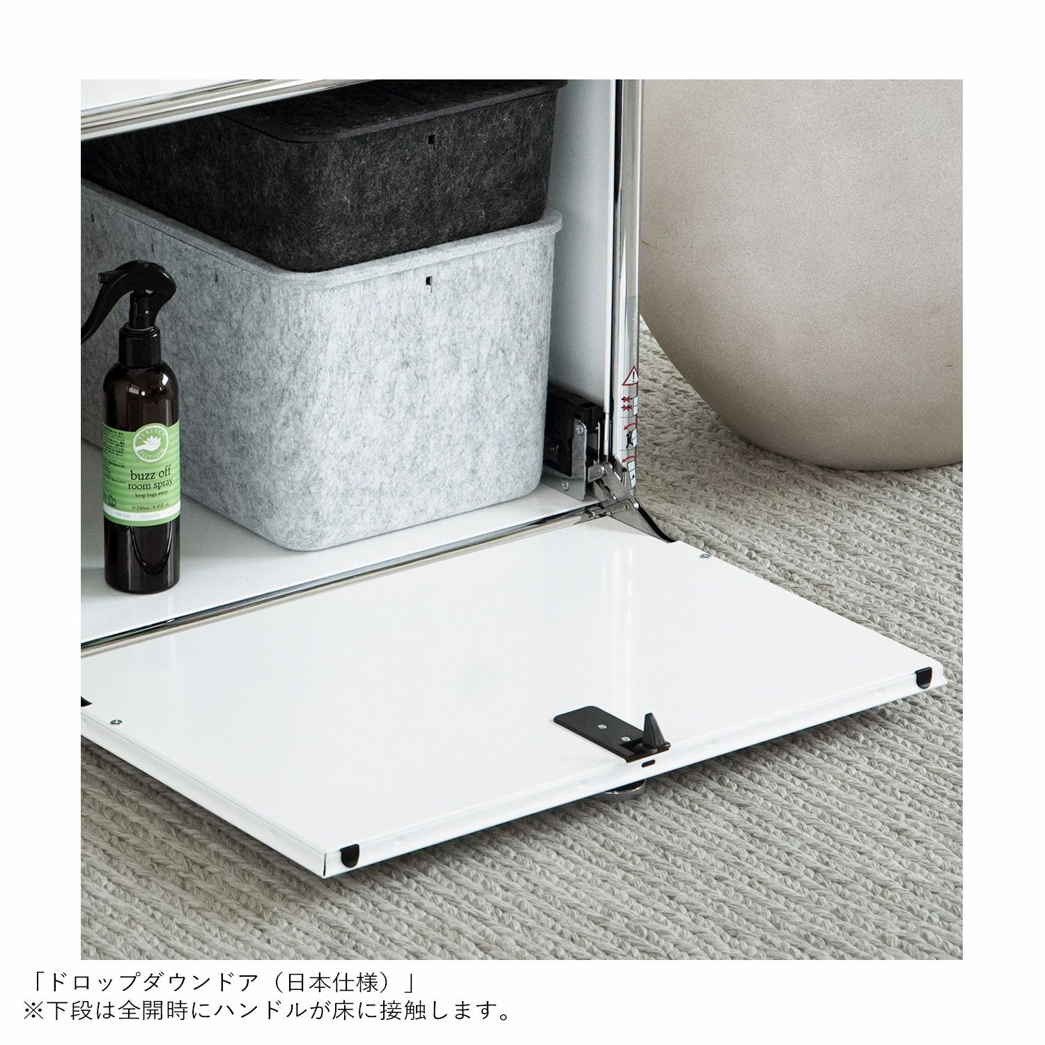 USMハラー（ユーエスエムハラー） / TV Board（テレビボード） / W3023×D523×H390mm / ドロップダウンドア×2 ガラスドア×2（ディバイダーシェルフ×2） / アントラサイト