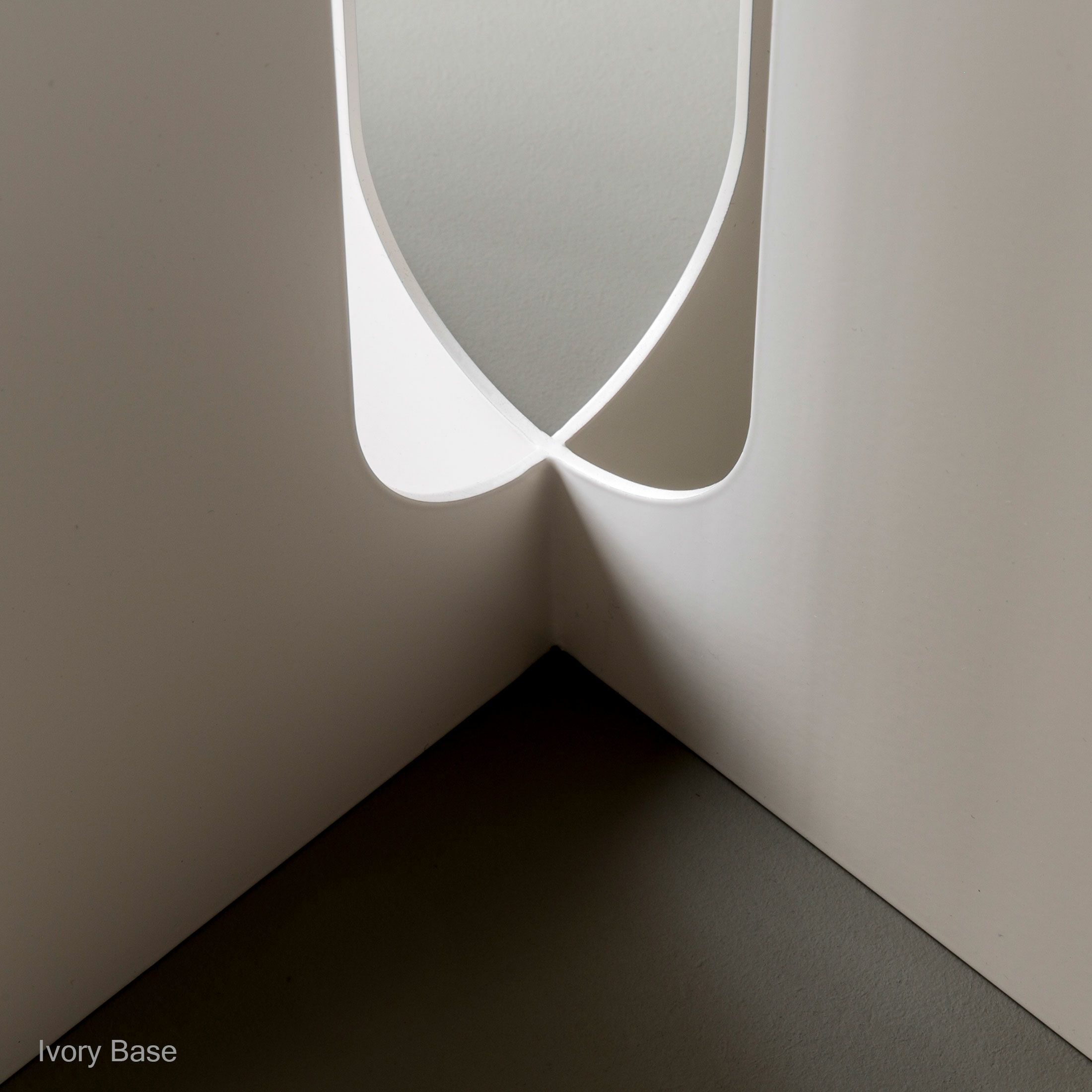 Audo Copenhagen（オドー・コペンハーゲン） / ANDROGYNE SIDE TABLE（アンドロジーン サイドテーブル）Φ40 / Ivory