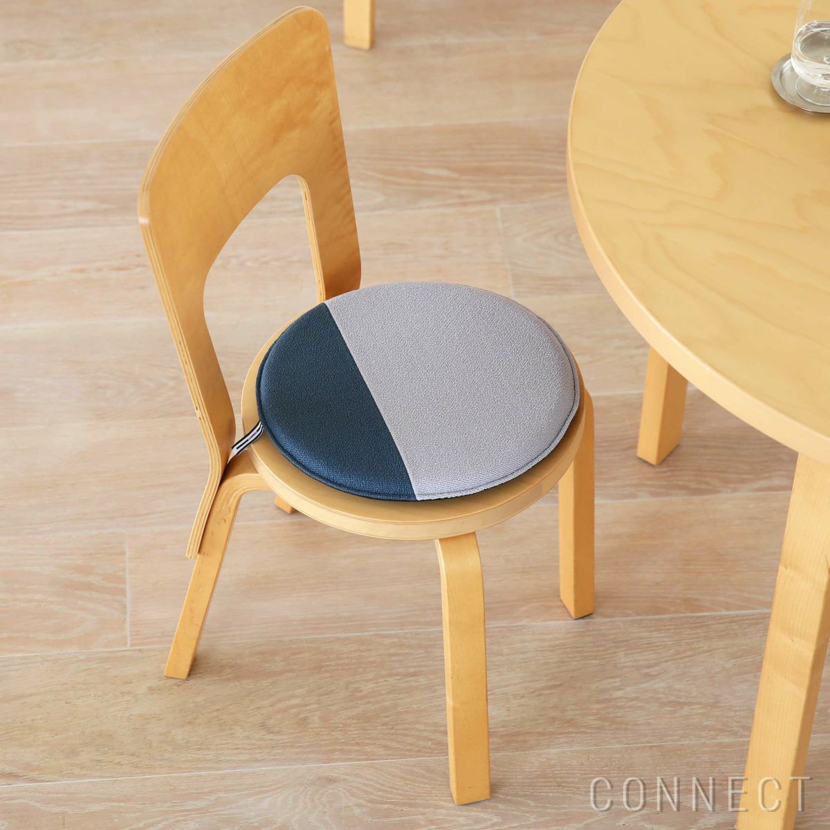 MELLEM（メレム） / Kvadrat/Raf Simons（クヴァドラ/ラフ・シモンズ） / ラウンドシートクッション / Vidar（ヴィダー） アソートA / 全6色 / クッション