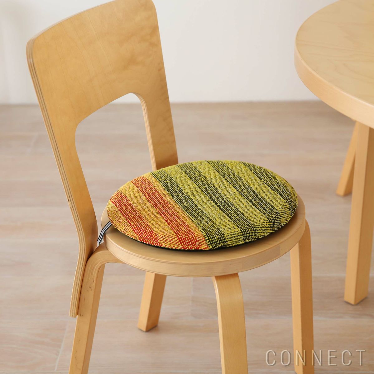 MELLEM（メレム） / Kvadrat/Raf Simons（クヴァドラ/ラフ・シモンズ） / 丸型シートクッション / Pulsar（パルサー） アソート / 全6色 / クッション