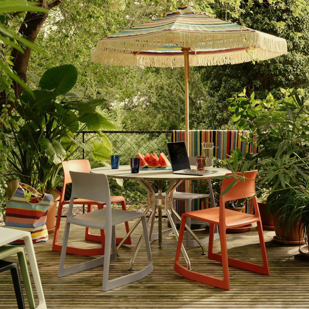 Vitra（ヴィトラ） / Tip TonRE（ティプトンRE） / 8色  / チェア