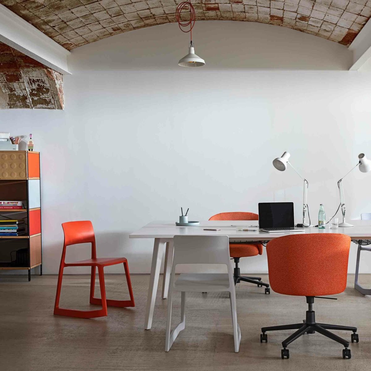 Vitra（ヴィトラ） / Tip TonRE（ティプトンRE） / 8色  / チェア