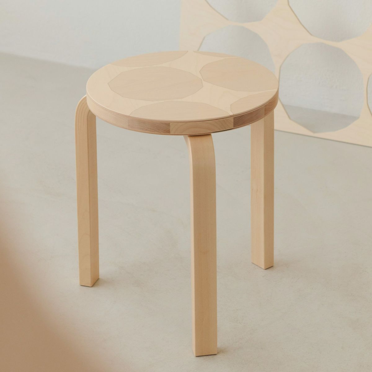 Artek（アルテック） ＋ Marimekko（マリメッコ） / STOOL 60 Kivet（スツール60 キヴェット） / バーチ材 / ナチュラルラッカー / スツール 《90周年 Anniversary editions》