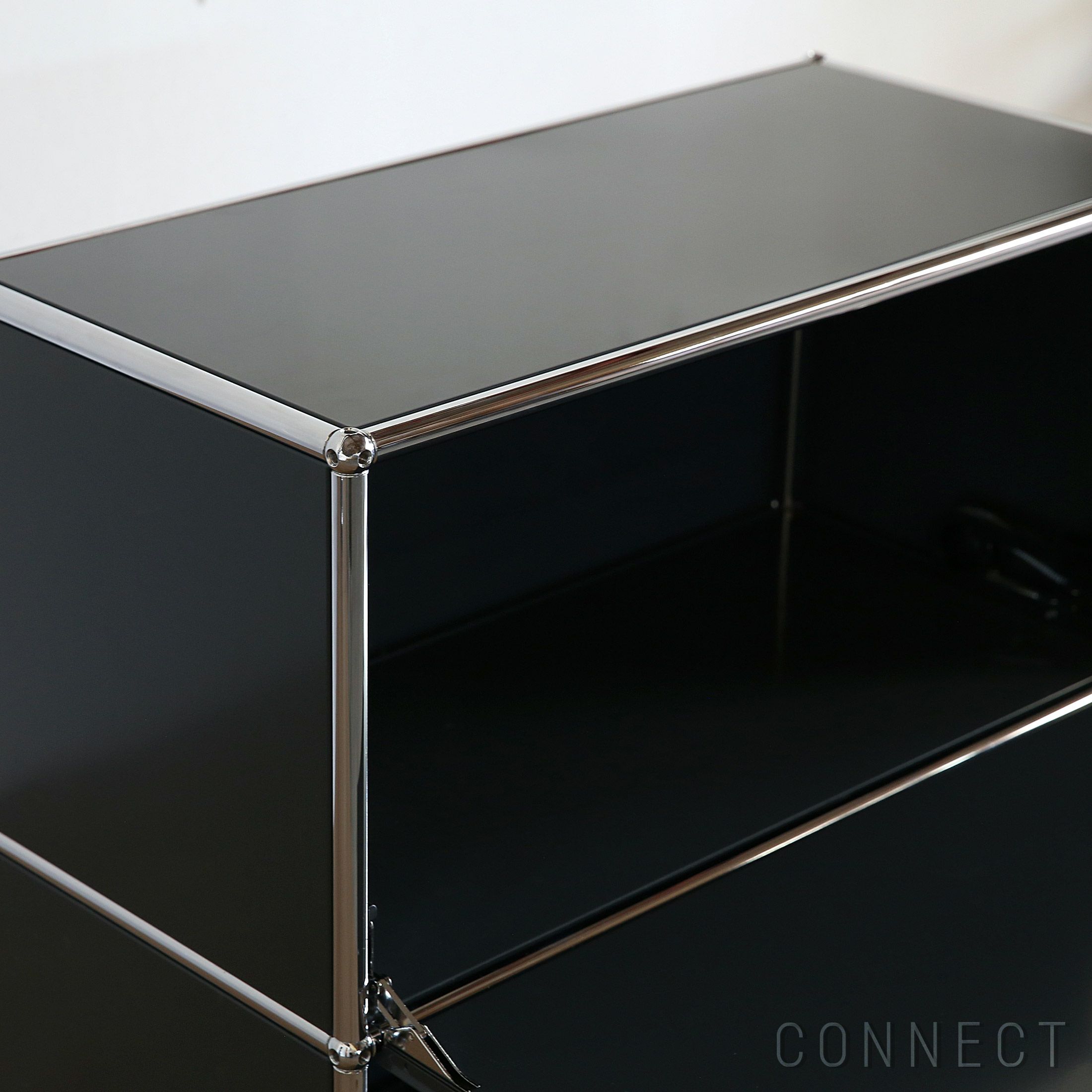 USMハラー（ユーエスエムハラー） / Lowboard（ローボード） / W773×D373×H780mm / ドロップダウンドア×2 ソフトキャスター×4（ロック機能なし×2 / ロック機能付き×2） / アントラサイト