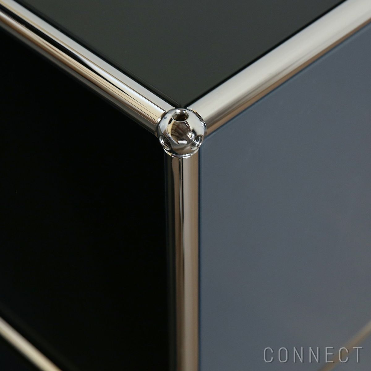 USMハラー（ユーエスエムハラー） / Lowboard（ローボード） / W773×D373×H780mm / ドロップダウンドア×2 ソフトキャスター×4（ロック機能なし×2 / ロック機能付き×2） / アントラサイト