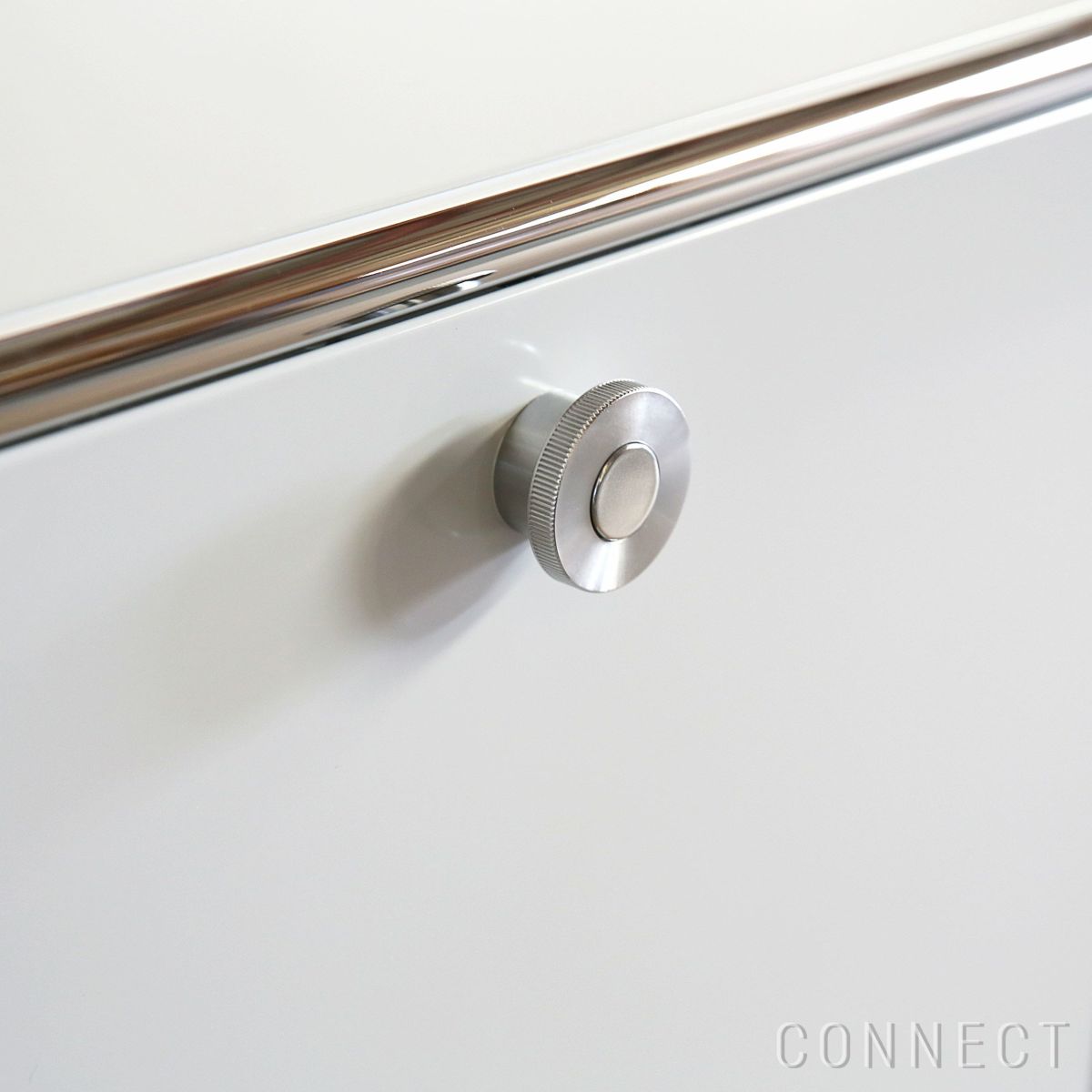 USMハラー（ユーエスエムハラー） / Sideboard（サイドボード） / W1273×D373×H740mm / ドロップダウンドア×2 / エクステンションドア×1 / ライトグレー・USMオレンジ