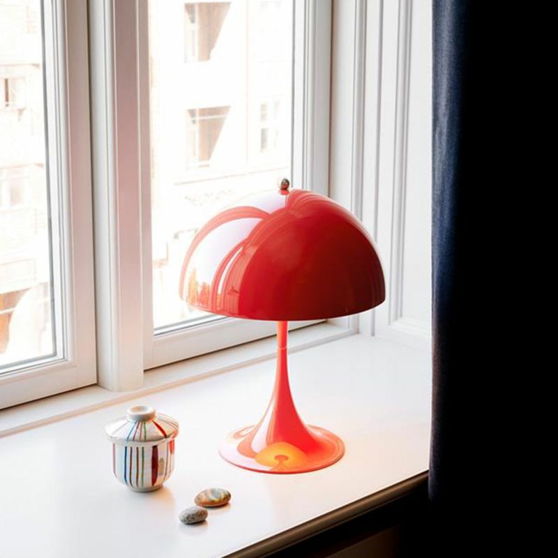 Louis Poulsen（ルイスポールセン） / Panthella 250 Portable（パンテラ 250 ポータブル） / オペーク / 全7色 / テーブルランプ