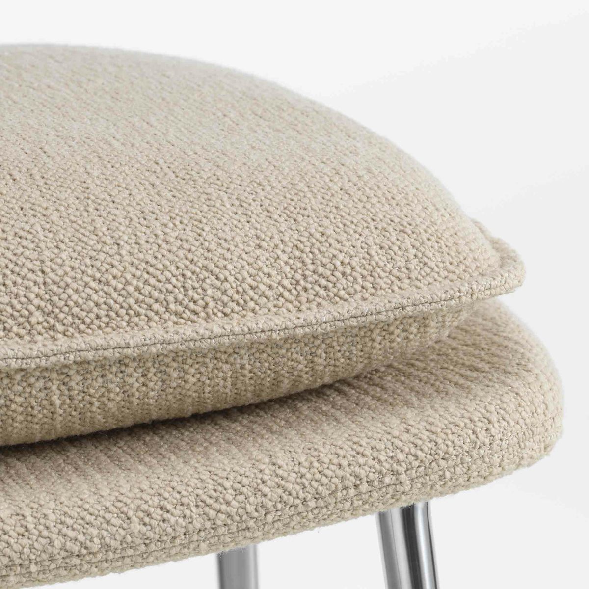 Vitra（ヴィトラ） / Slow Chair Ottoman （スローチェア オットマン） / Flocca （フロッカ）カバーカラー：ベージュ / ベース：アルミ ポリッシュ