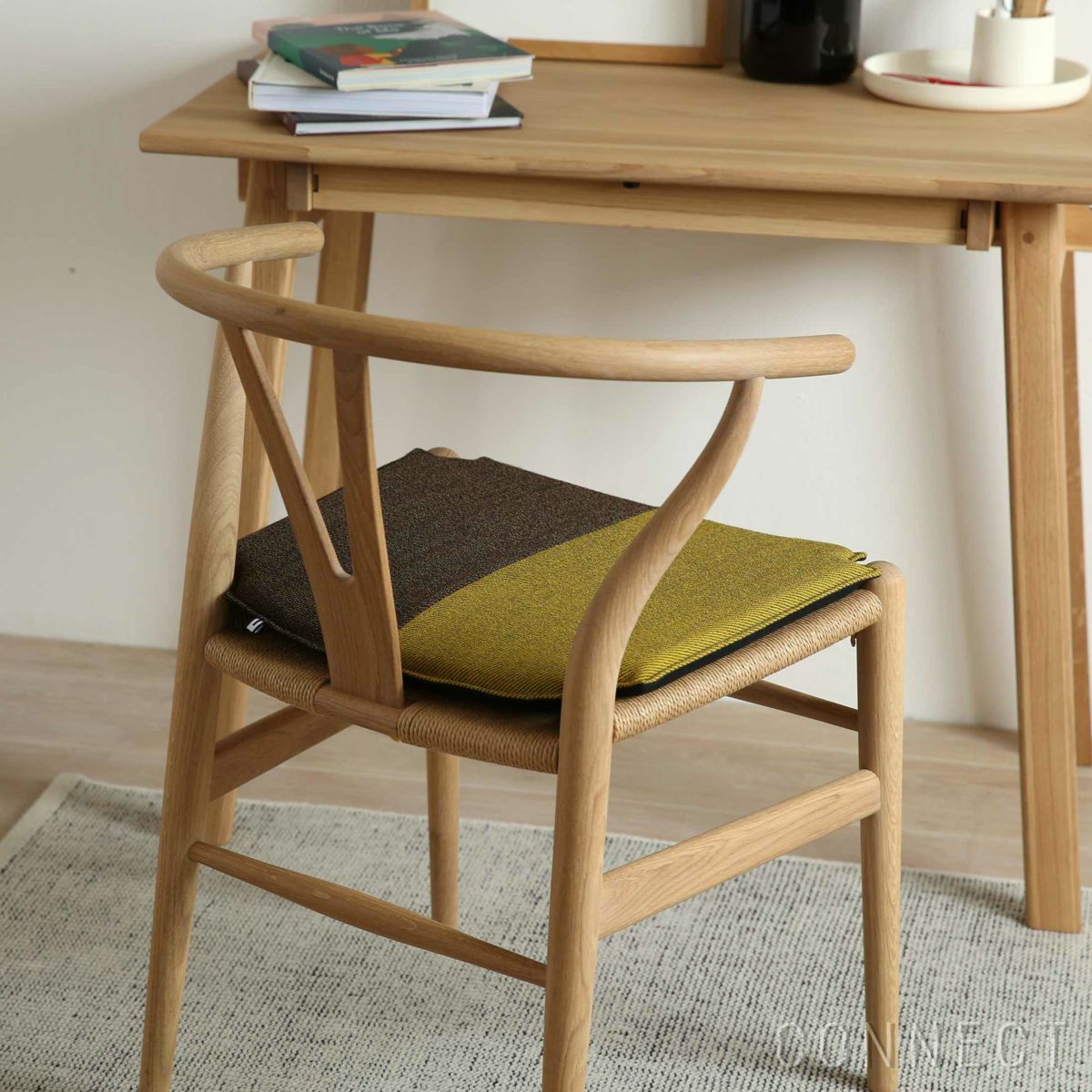 MELLEM（メレム） / Kvadrat/Raf Simons（クヴァドラ/ラフ・シモンズ） / Yチェアシートクッション / Sirocco（シロッコ） アソート / 全3色 / クッション