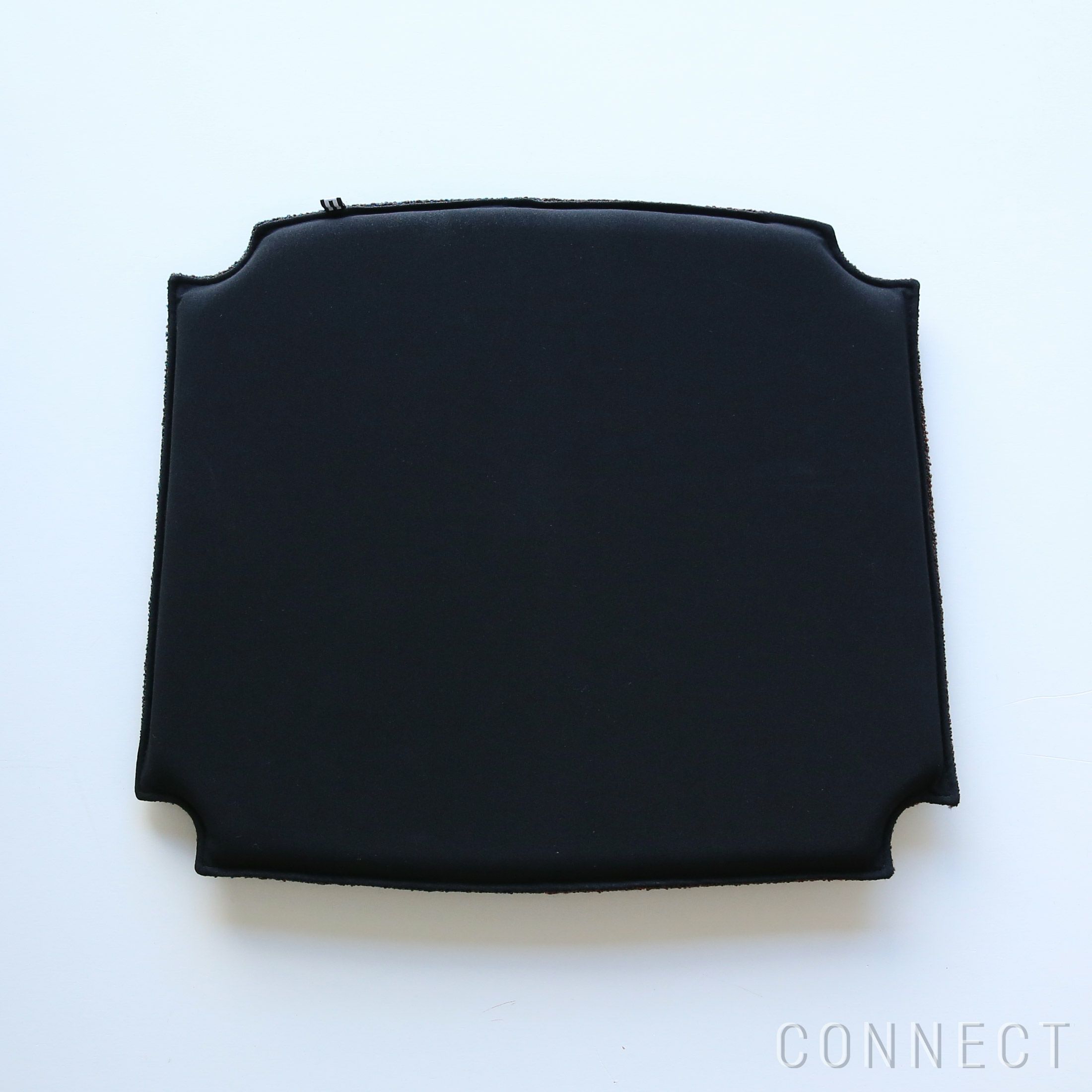 MELLEM（メレム） / Kvadrat（クヴァドラ） / Yチェアシートクッション / Outback（アウトバック） アソート / 全7色 / クッション