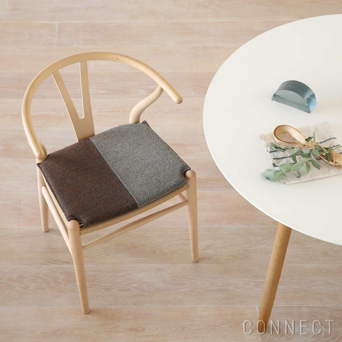 MELLEM（メレム） / Kvadrat（クヴァドラ） / Yチェアシートクッション / Outback（アウトバック） アソート / 全7色 / クッション