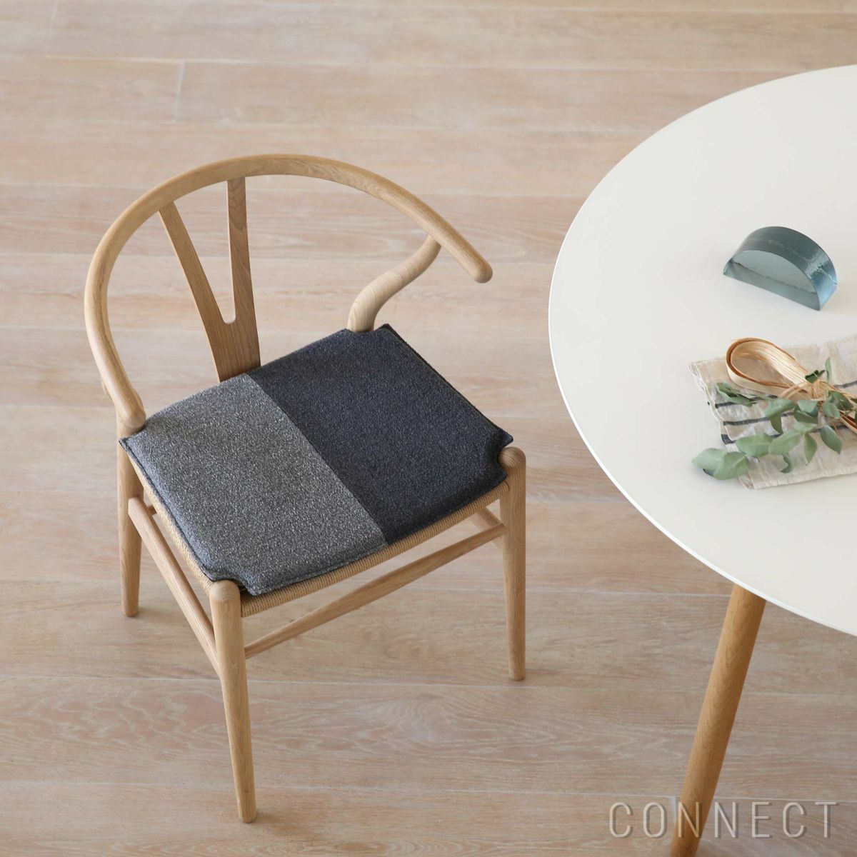 MELLEM（メレム） / Kvadrat（クヴァドラ） / Yチェアシートクッション / Outback（アウトバック） アソート / 全7色 / クッション