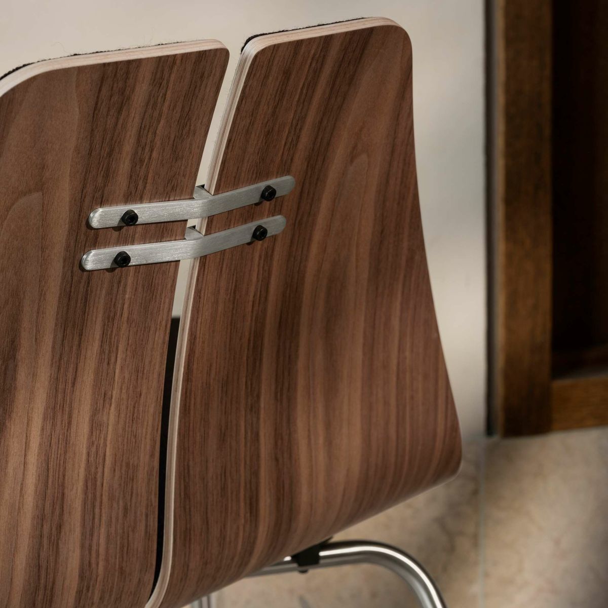 FRITZ HANSEN（フリッツ・ハンセン） / PK23（ピーケー23） / フロントパディング / ウォルナット / Vidar  0386（ヴィダー） / ラウンジチェア