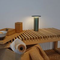 FRITZ HANSEN（フリッツ・ハンセン） / SOLAE（ソラエ） / ライトグリーン（アルマイト仕上げ） / テーブルランプ