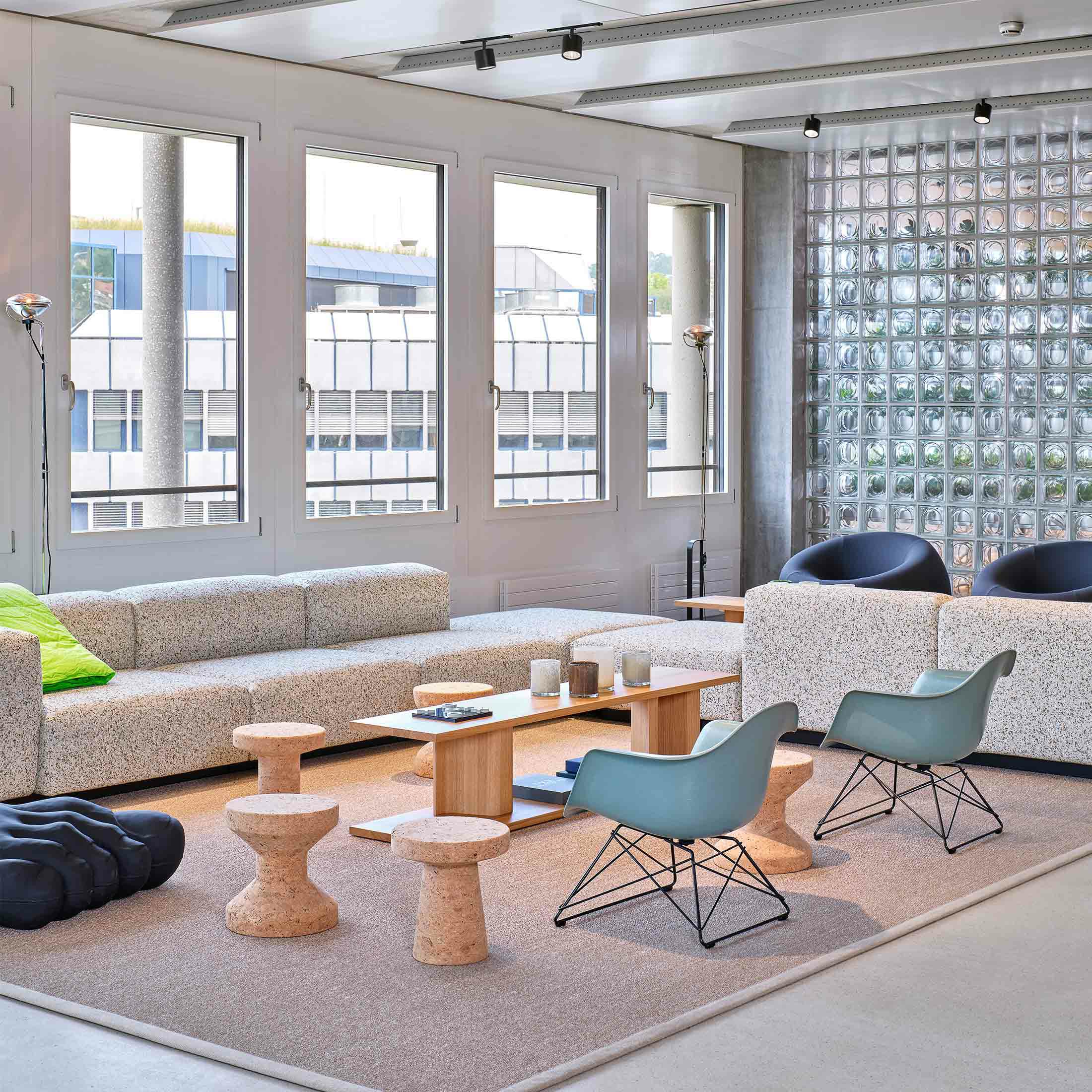 Vitra（ヴィトラ） / Cork Family（コルク ファミリー） / 全5種類 / サイドテーブル / スツール