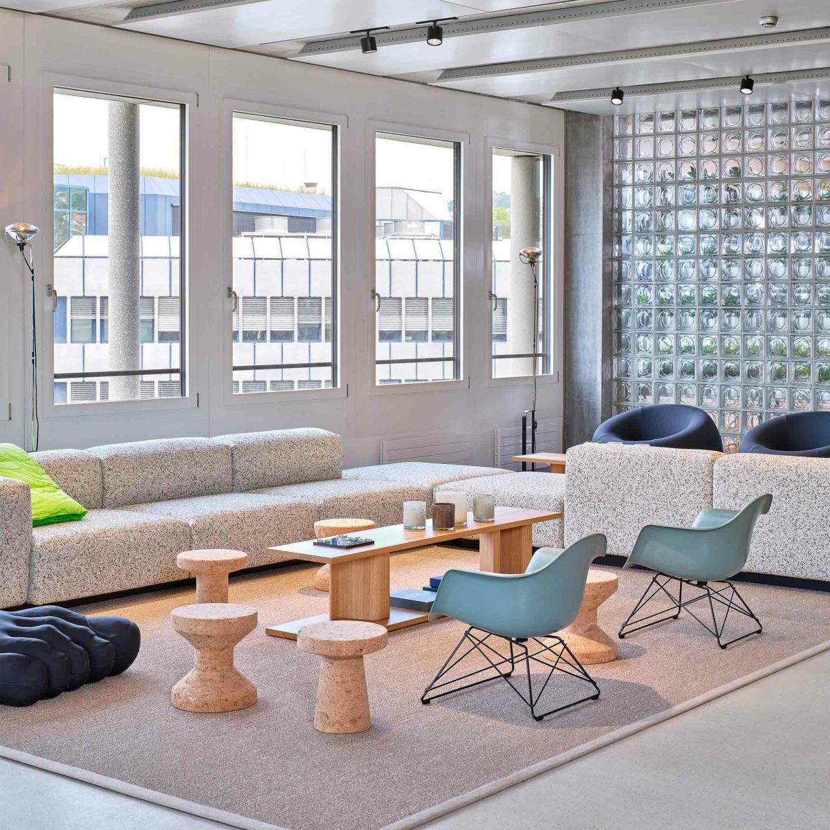 Vitra（ヴィトラ） / Cork Family（コルク ファミリー） / 全5種類 / サイドテーブル / スツール