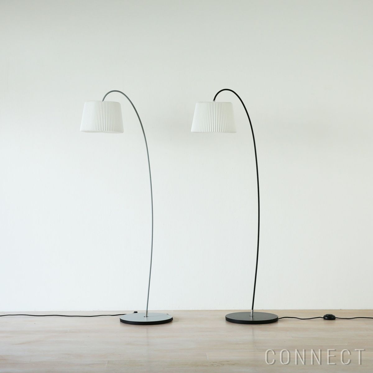 LE KLINT（レ・クリント） / 320M SNOWDROP（スノードロップ） / グレー / フロアランプ《スマート電球プレゼント》