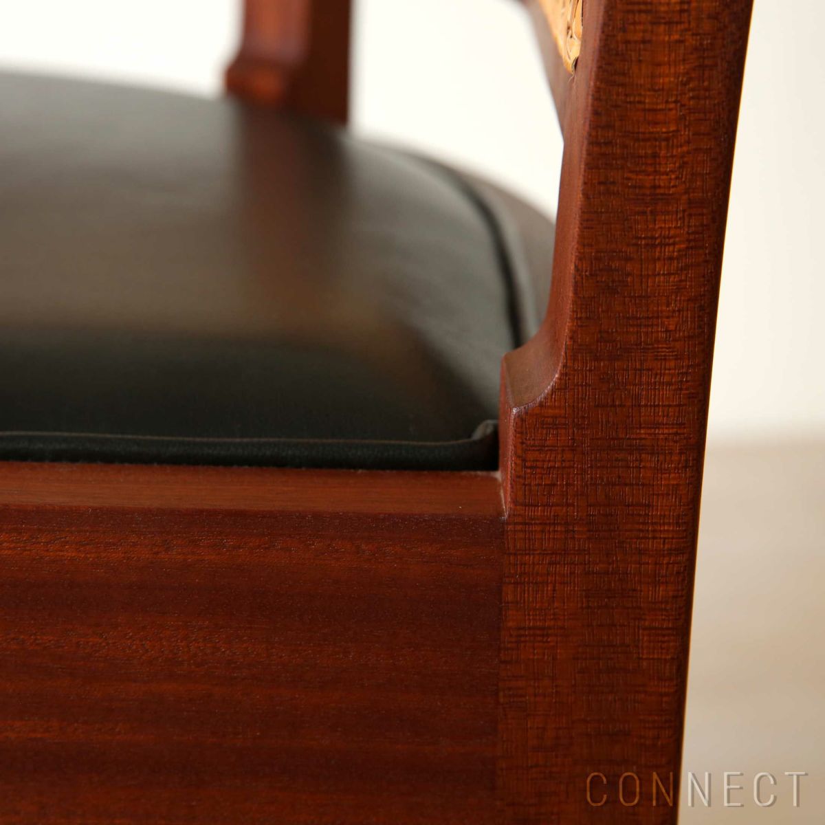 CARL HANSEN & SON （カール・ハンセン＆サン） / KK96620 THE FAABORG CHAIR（フォーボーチェア） / マホガニー材・オイル仕上げ / Goat leather（山羊革）Black