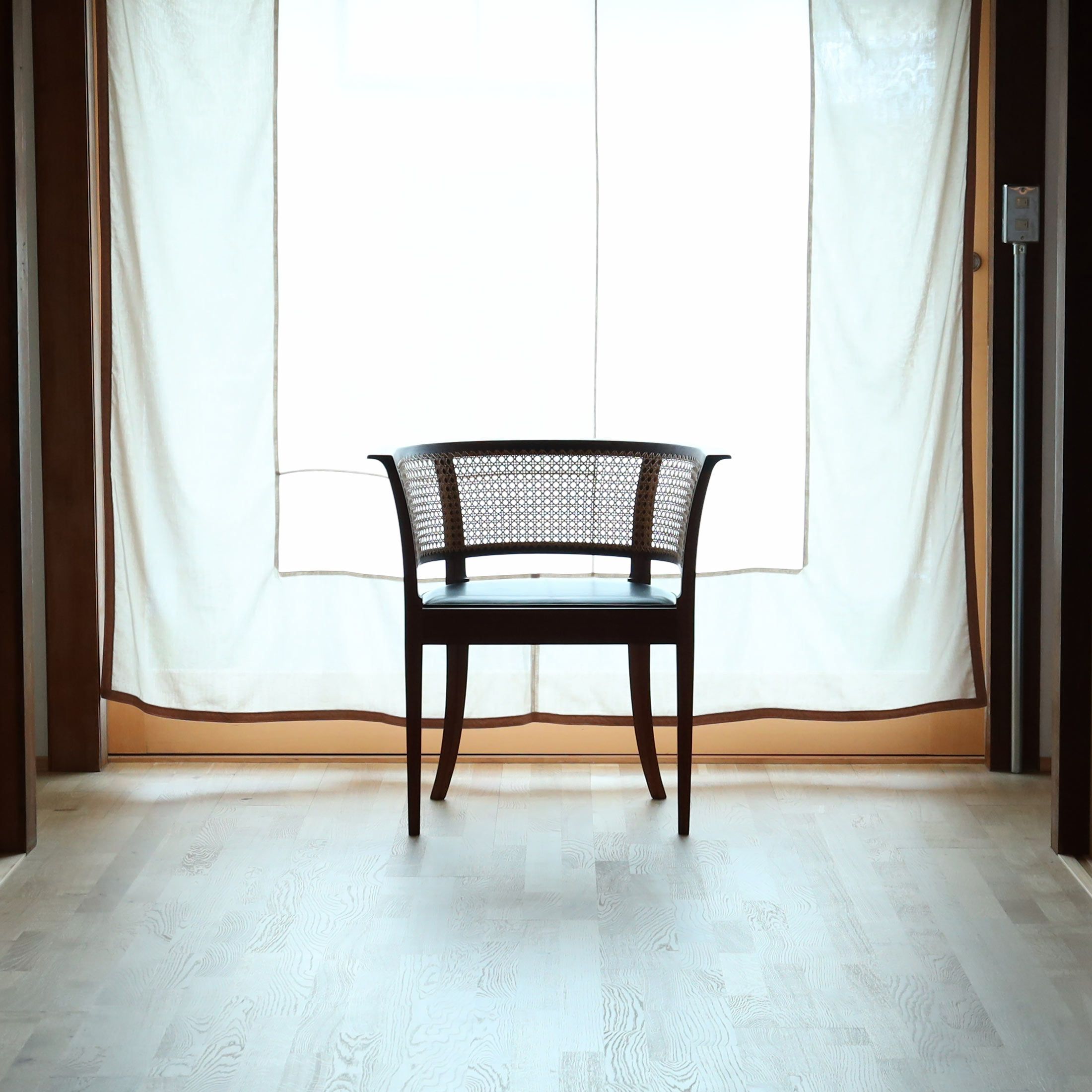 CARL HANSEN & SON （カール・ハンセン＆サン） / KK96620 THE FAABORG CHAIR（フォーボーチェア） / マホガニー材・オイル仕上げ / Goat leather（山羊革）Black
