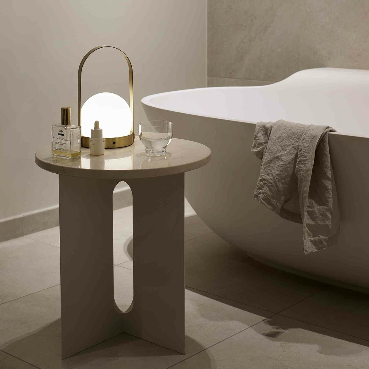 Audo Copenhagen（オドー・コペンハーゲン） / CARRIE PORTABLE LAMP （キャリー ポータブル ランプ） / Brushed Brass