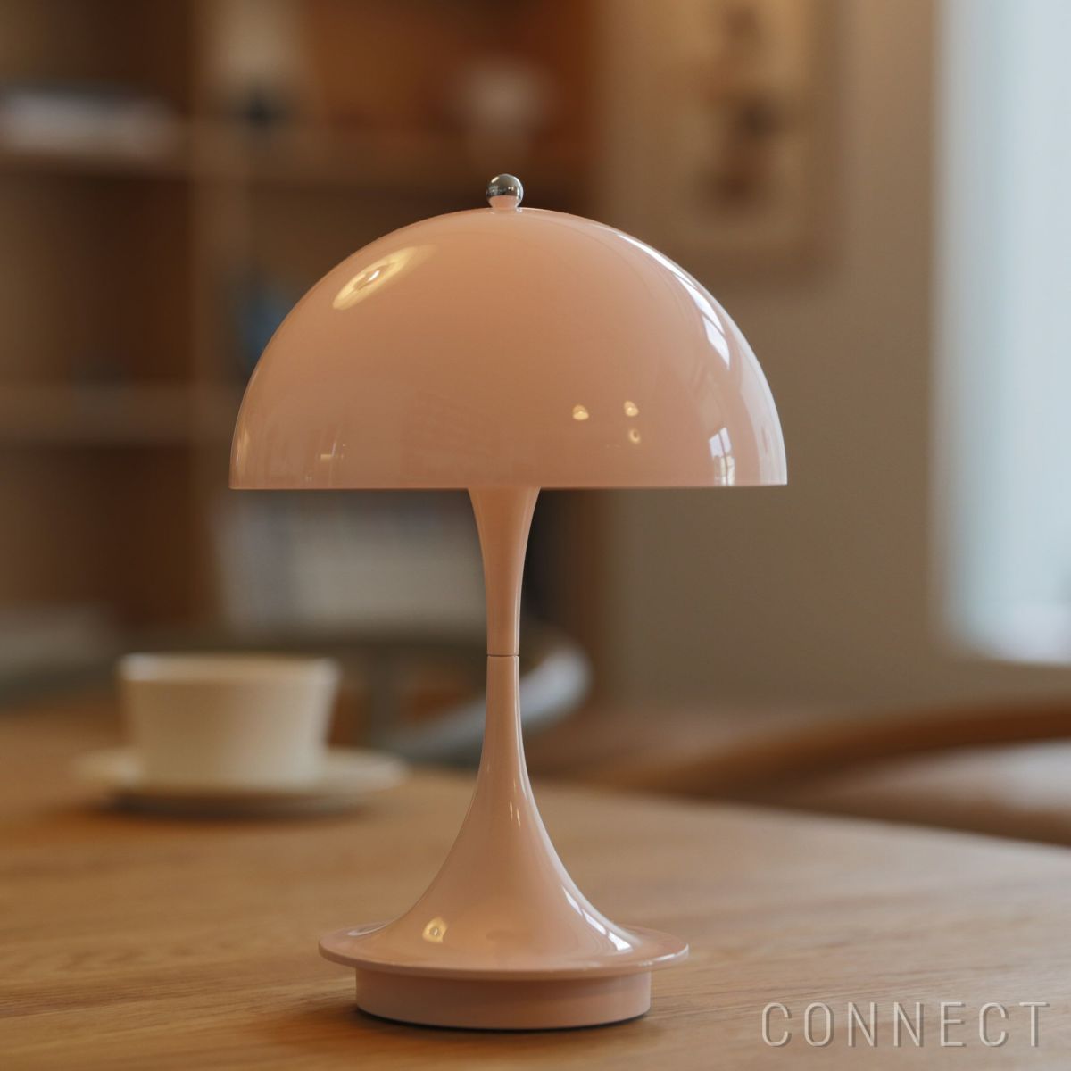 Louis Poulsen（ルイスポールセン） / Panthella 160 Portable V3（パンテラ 160 ポータブル） / オパール / 全2色 / テーブルランプ