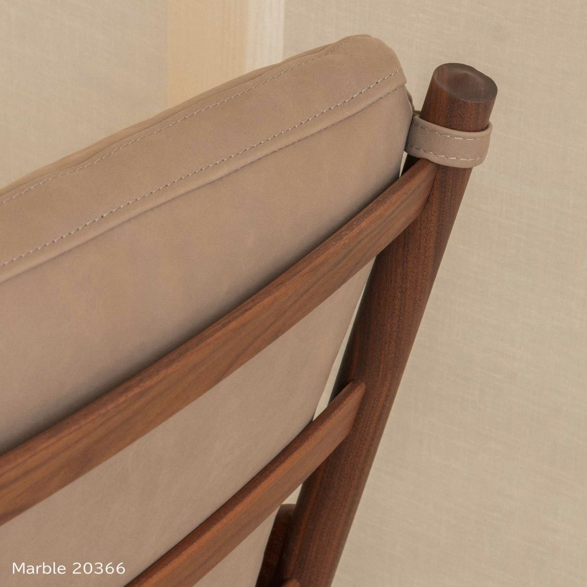 CARL HANSEN & SON （カール・ハンセン＆サン） / OW149 COLONIAL CHAIR（コロニアルチェア） / ウォルナット材・オイル仕上げ / ソーレンセンレザー TERRA