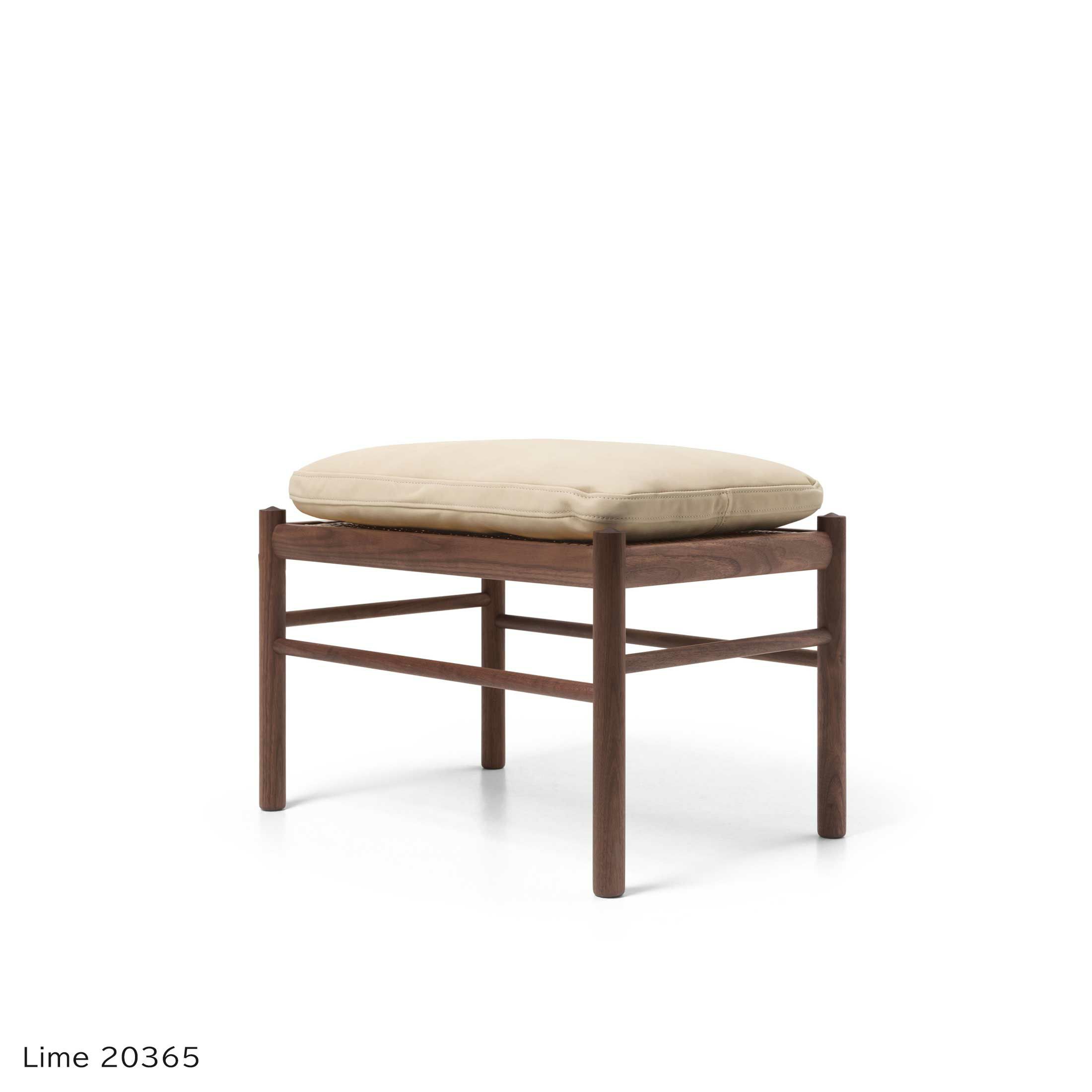 CARL HANSEN & SON （カール・ハンセン＆サン） / OW149F COLONIAL FOOTSTOOL（コロニアルフットスツール） / ウォルナット材・オイル仕上げ / ソーレンセンレザー TERRA
