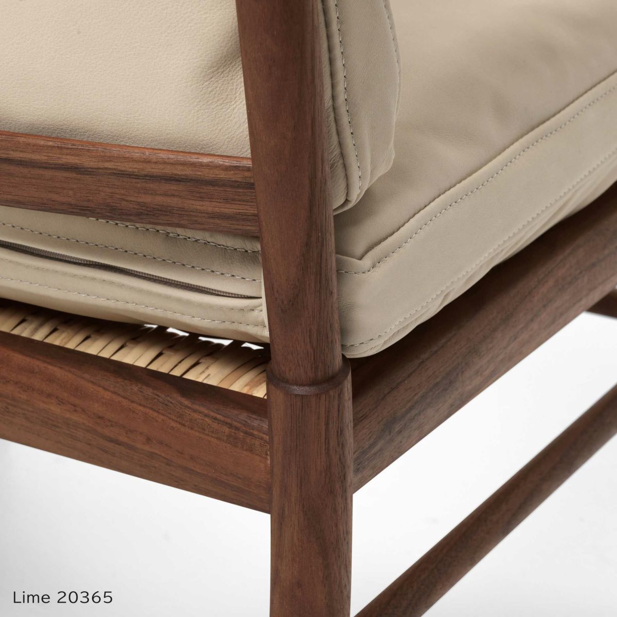 CARL HANSEN & SON （カール・ハンセン＆サン） / OW149-2 COLONIAL SOFA（コロニアルソファ） / ウォルナット材・オイル仕上げ / ソーレンセンレザー TERRA / 2人掛け