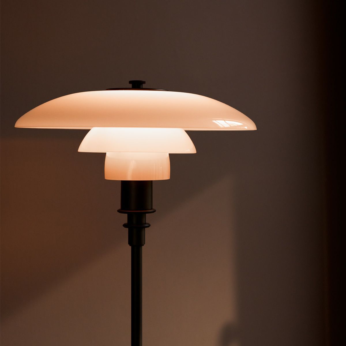 Louis Poulsen（ルイスポールセン） / PH 3/2 Dusty Terracotta Table Lamp（ダスティー・テラコッタ テーブルランプ） / テーブルランプ