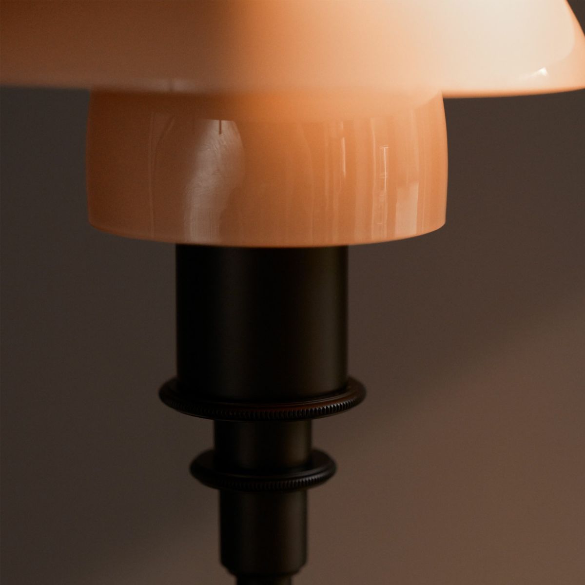 Louis Poulsen（ルイスポールセン） / PH 3/2 Dusty Terracotta Table Lamp（ダスティー・テラコッタ テーブルランプ） / テーブルランプ