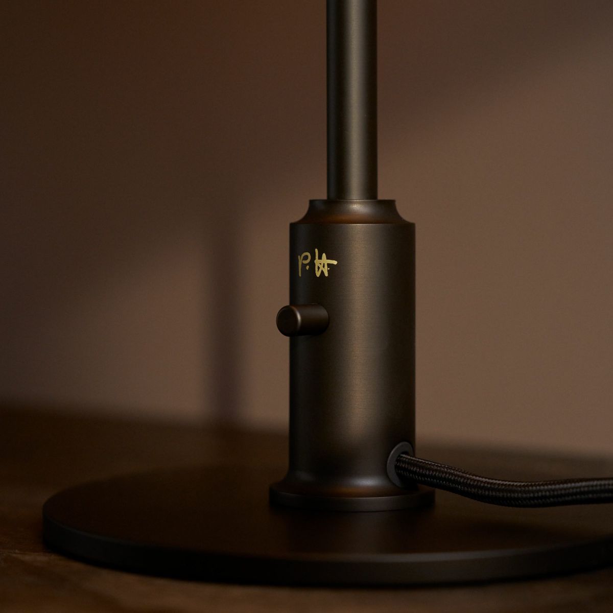 Louis Poulsen（ルイスポールセン） / PH 3/2 Dusty Terracotta Table Lamp（ダスティー・テラコッタ テーブルランプ） / テーブルランプ