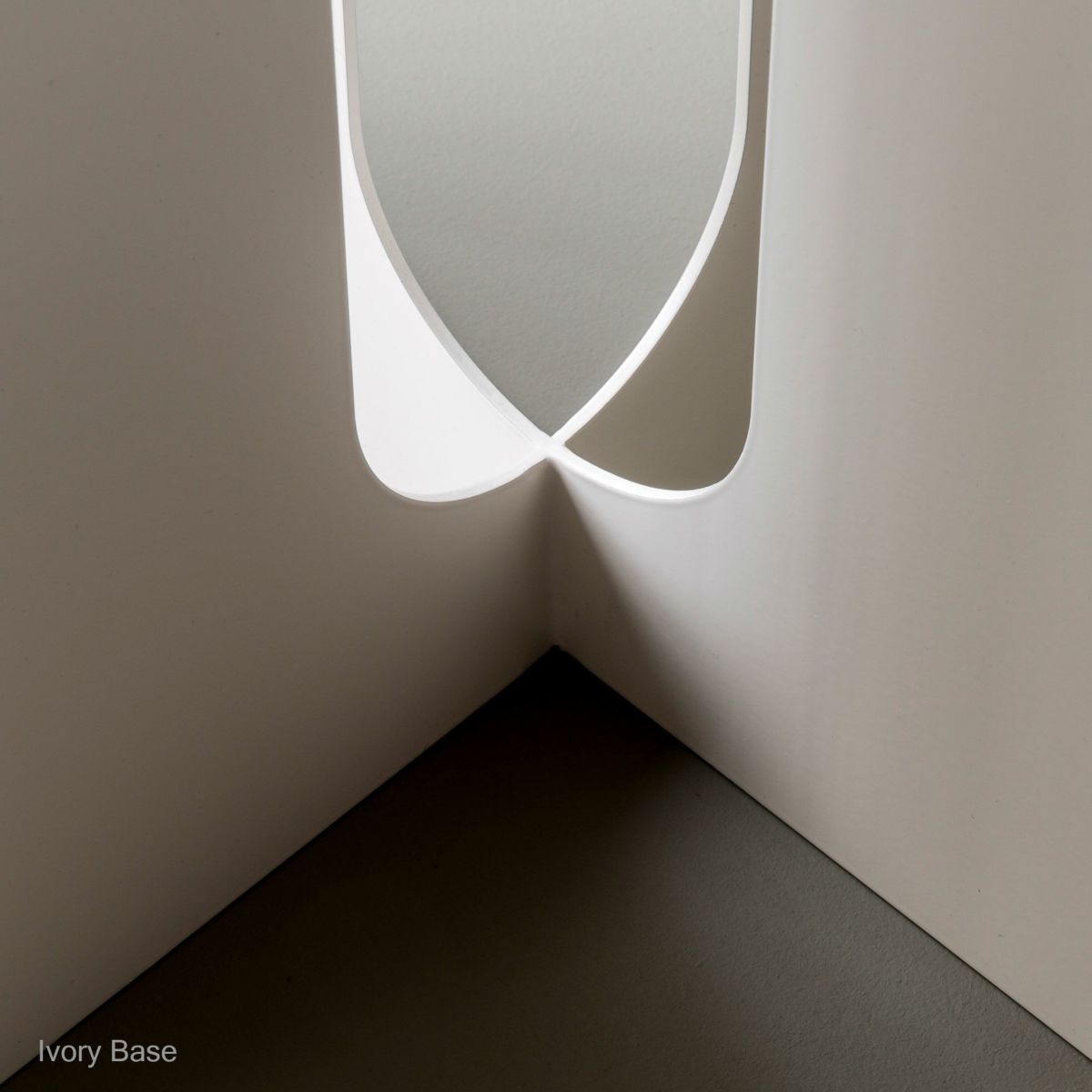 【リビングキャンペーンpt10倍】Audo Copenhagen（オドー・コペンハーゲン） / ANDROGYNE SIDE TABLE（アンドロジーン サイドテーブル）Φ40 / Brushed Steel / Base