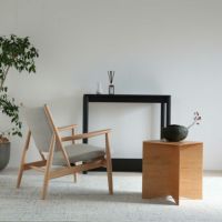 【ジャパンディセット】ARIAKE（アリアケ） / Summit Lounge Chair（サミット ラウンジチェア）/ Oak Natural / Molly 114+ Paperwood Side Table（ペーパーウッド サイドテーブル）/ Oak Natural